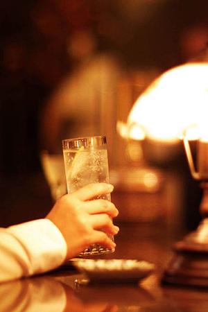 伝説のすた丼屋 綱島店｜極厚肉と絶品タレが自慢の老舗テイクアウト＆イートイン店